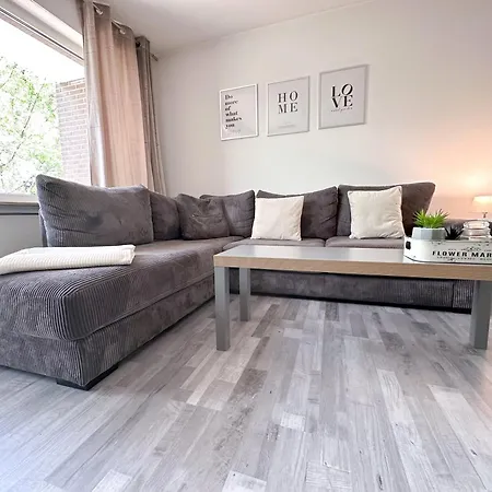 Stilvolles, Frisch Renoviertes 2zi Mit Kueche Und Balkon In Kliniknaehe! * Bad Oeynhausen