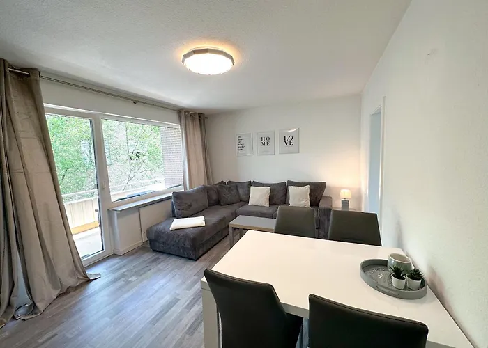 Stilvolles, Frisch Renoviertes 2zi Mit Kueche Und Balkon In Kliniknaehe! Bad Oeynhausen